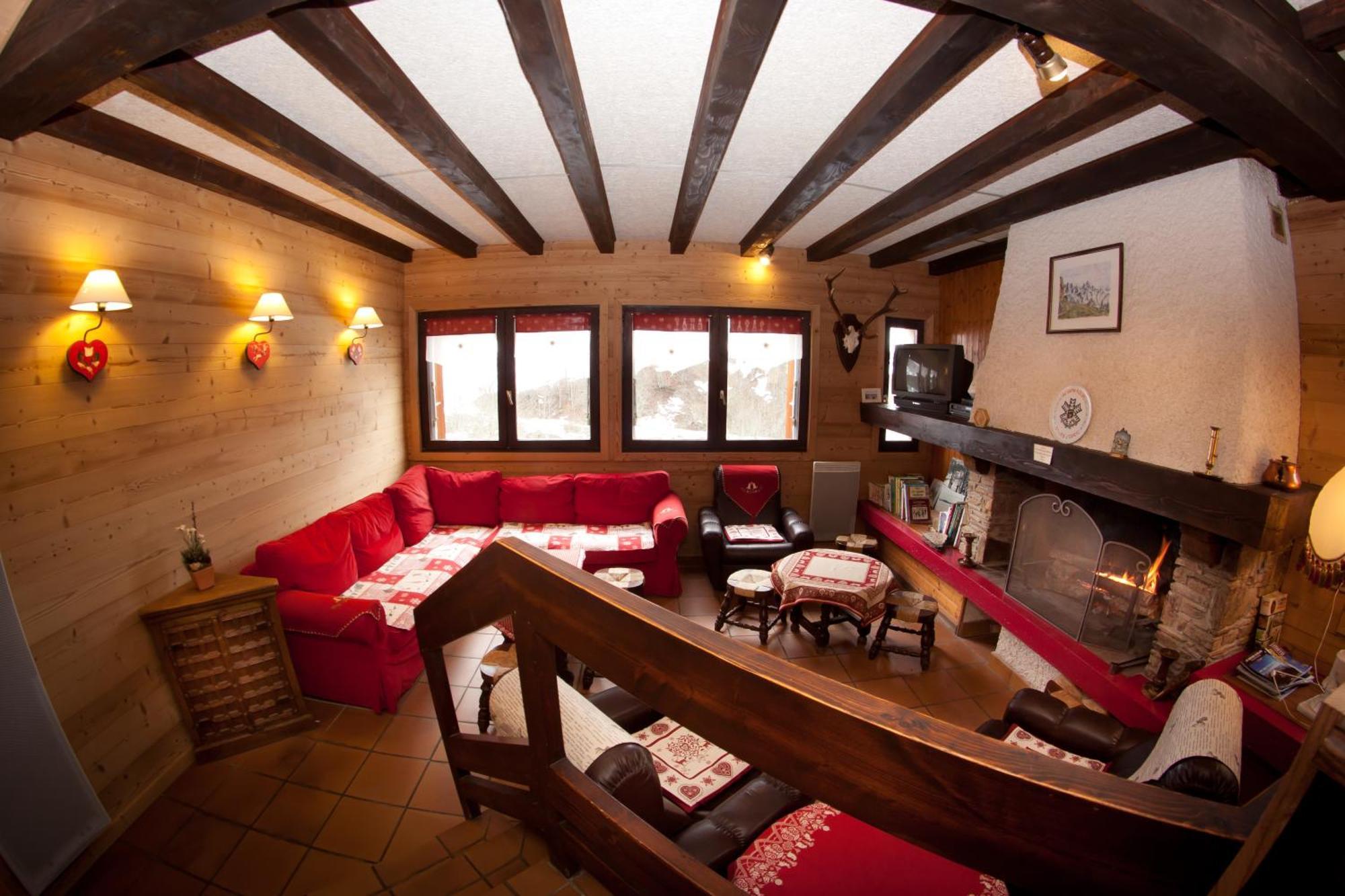 Hotel - Restaurant - Bar - Le Sapin Fleuri Bourg-dʼOueil Εξωτερικό φωτογραφία